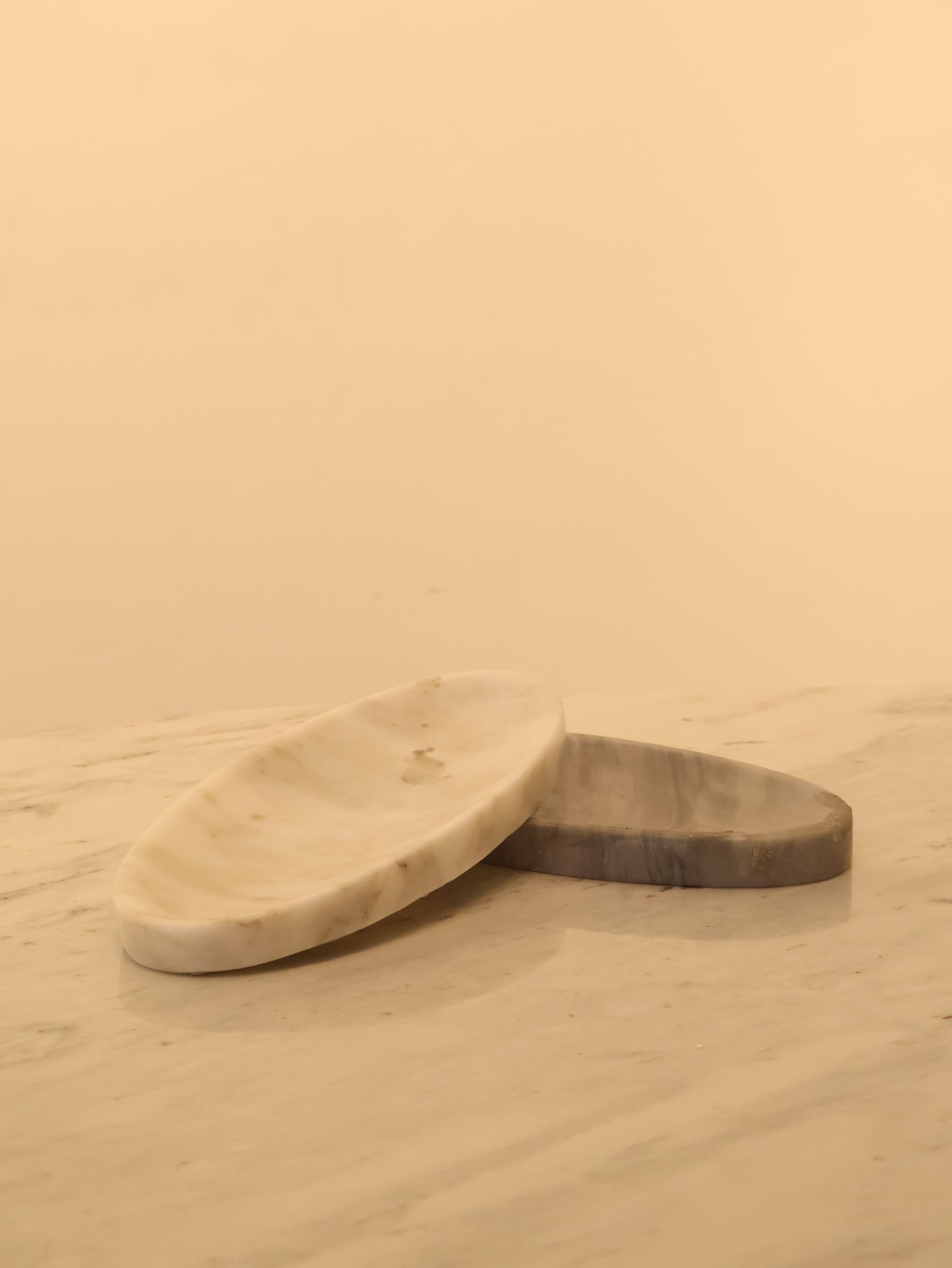 Luna Stone – Gri Mermer Dekoratif Tepsi